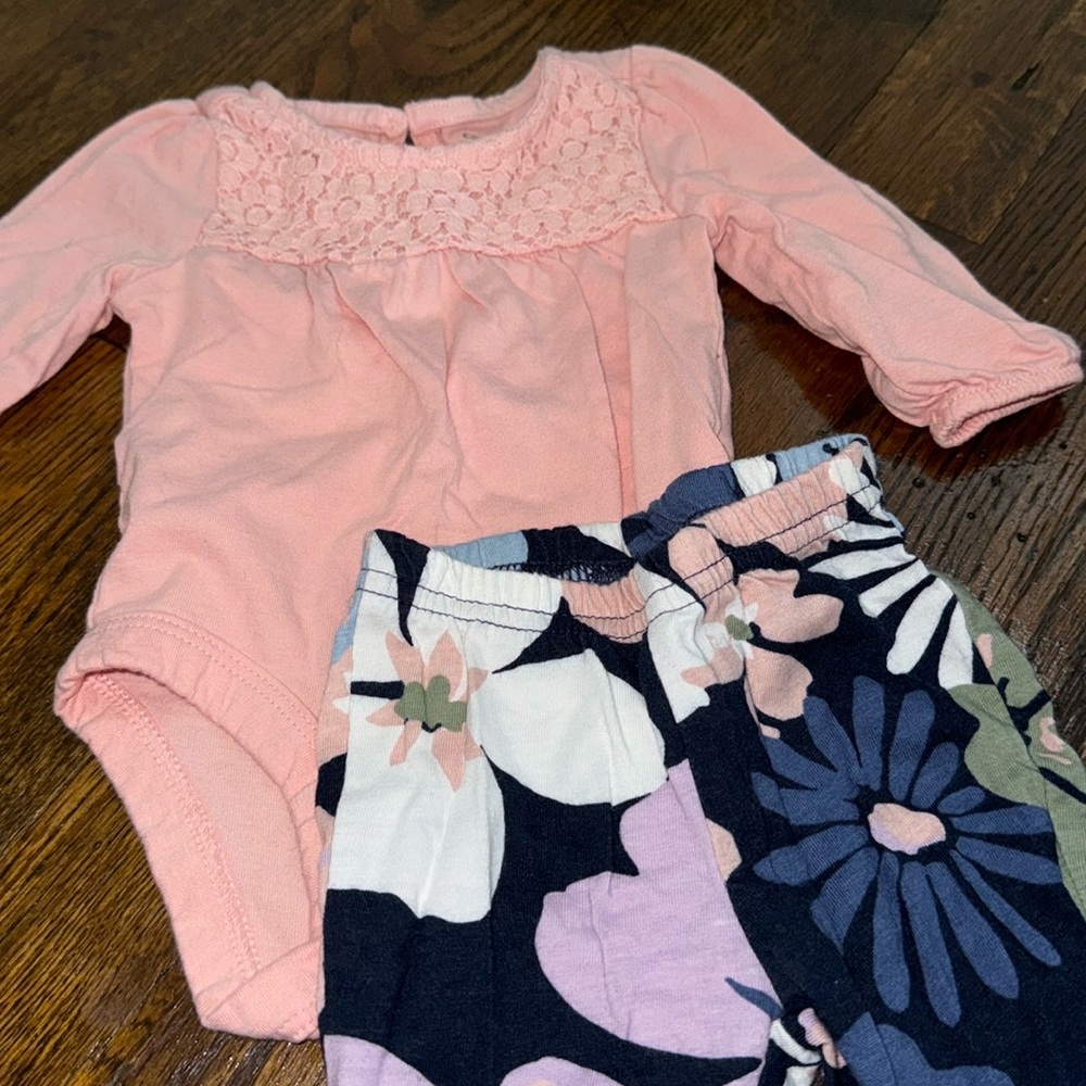 Carters pink long sleeve pant set. Newborn.